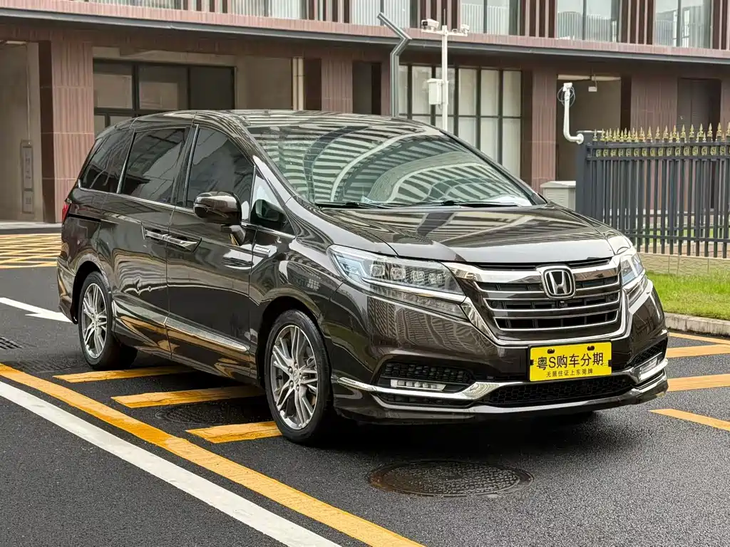 Honda Elysion 2019 — фото 1