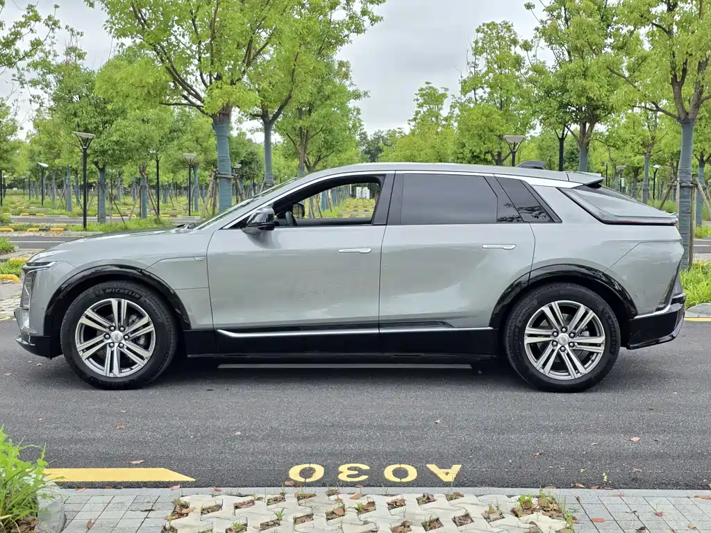 Cadillac Lyriq 2023
