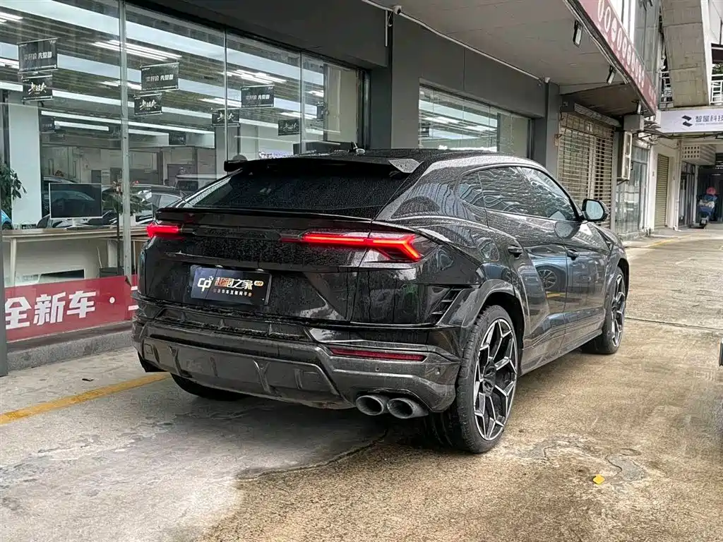 Lamborghini Urus 2018 — фото 4