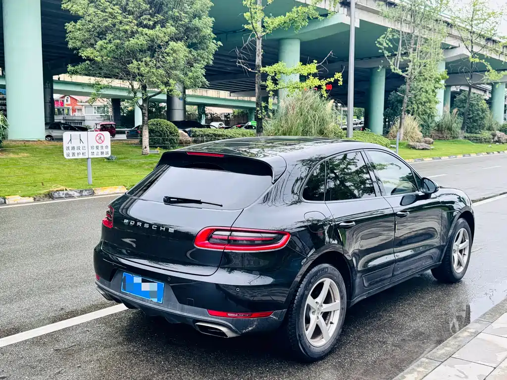 Porsche Macan 2015 — фото 9