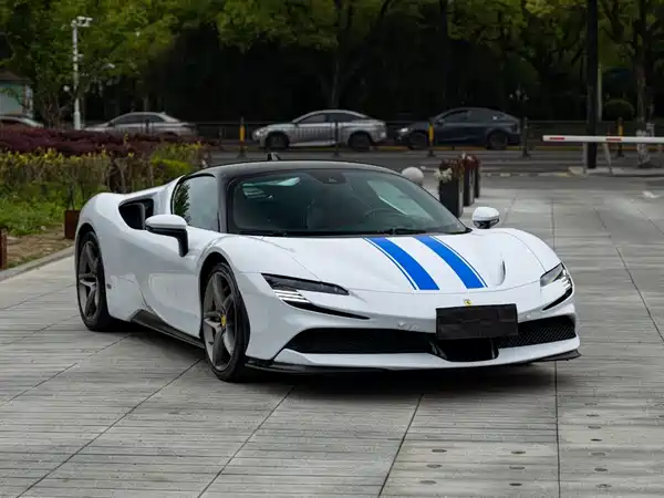 Ferrari SF90 2020