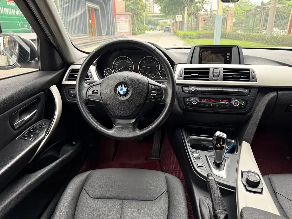 BMW 3 Series 2015 — фото 21