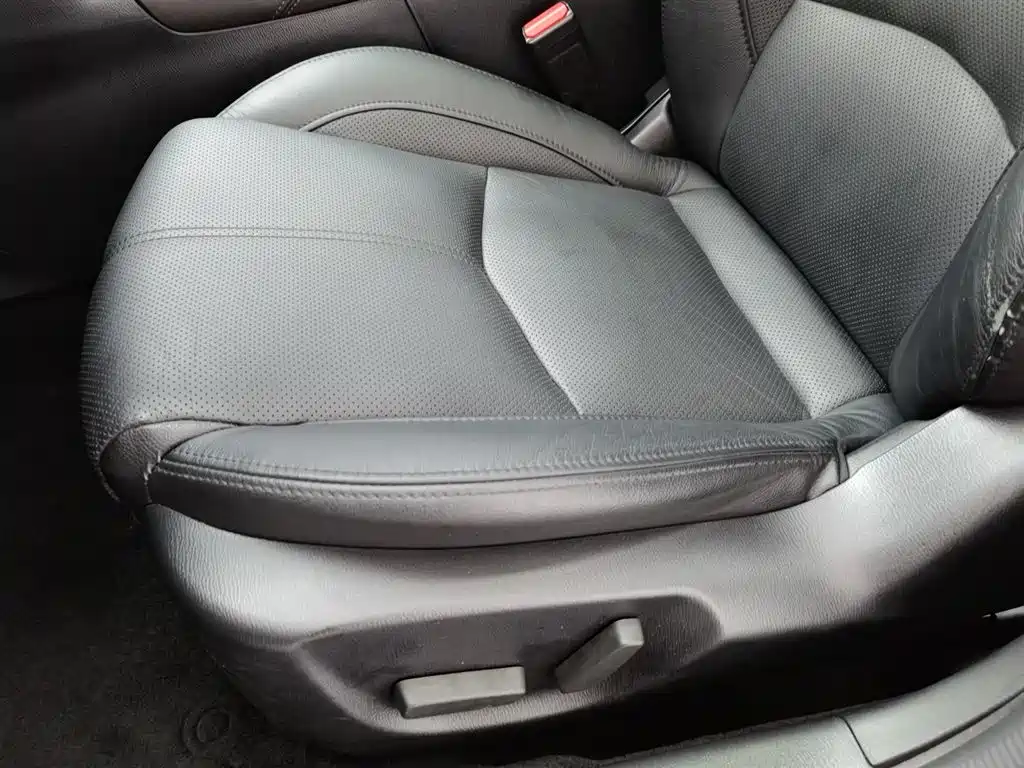 Mazda 3 Axela 2018 — фото 20