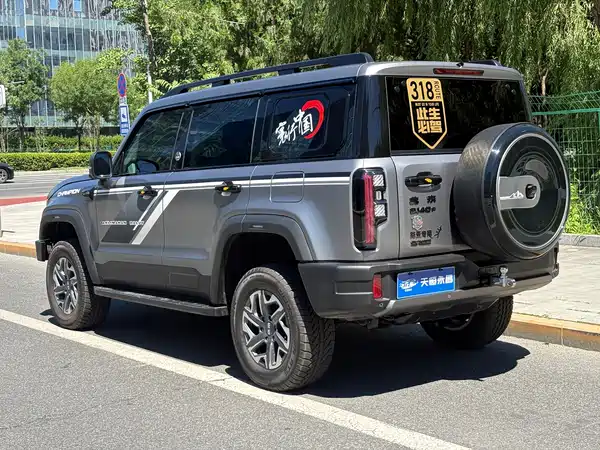 BAIC BJ40 2025