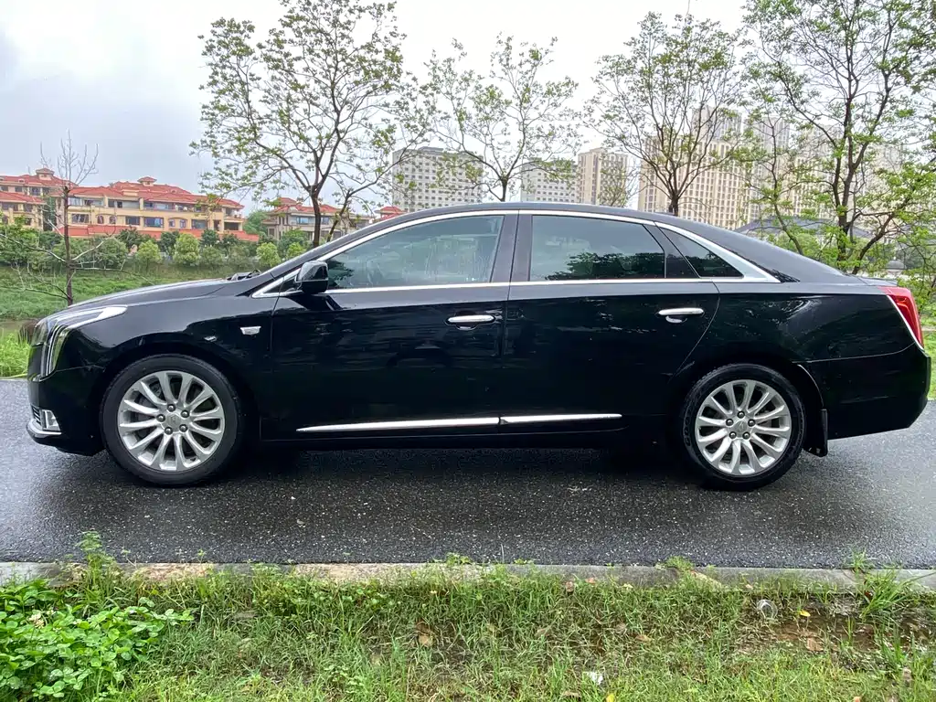 Cadillac XTS 2019 — фото 4