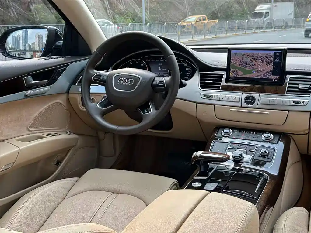 Audi A8 2015 — фото 9