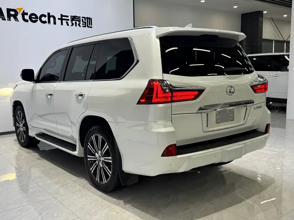 Lexus LX 2022 — фото 6