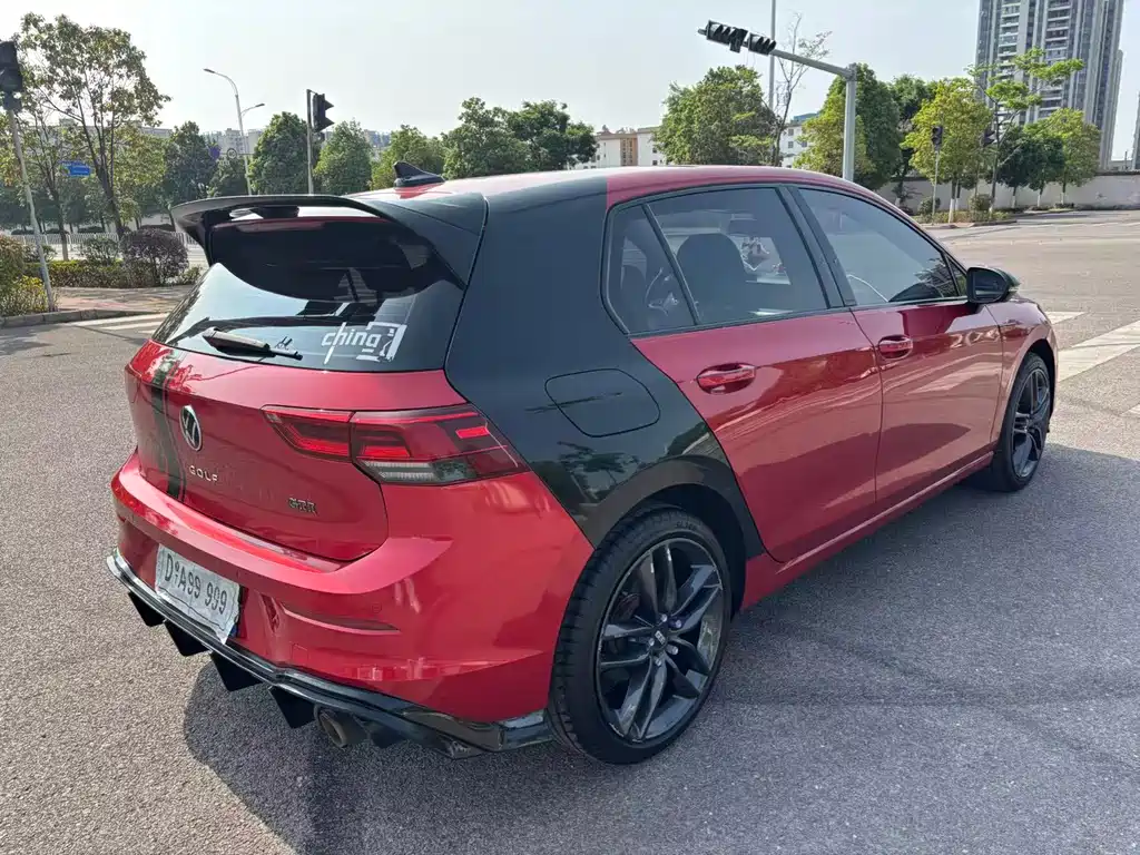 Volkswagen Golf 2021