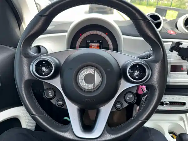 smart fortwo 2018