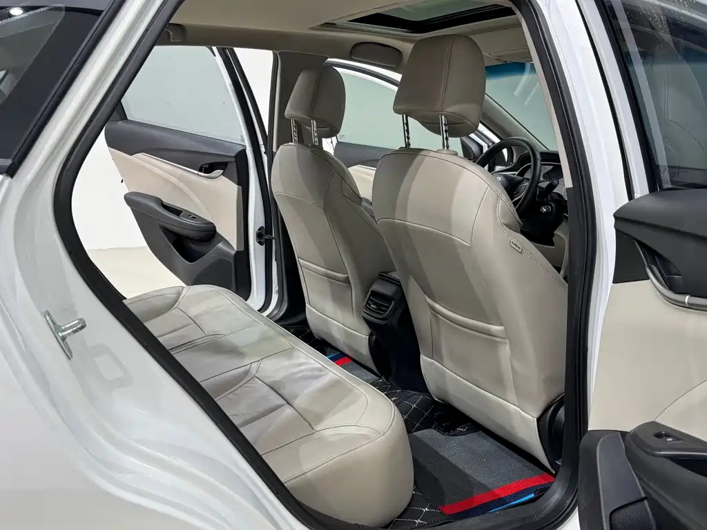 Buick Excelle 2020 — фото 11