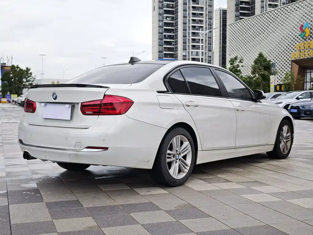 BMW 3 Series 2017