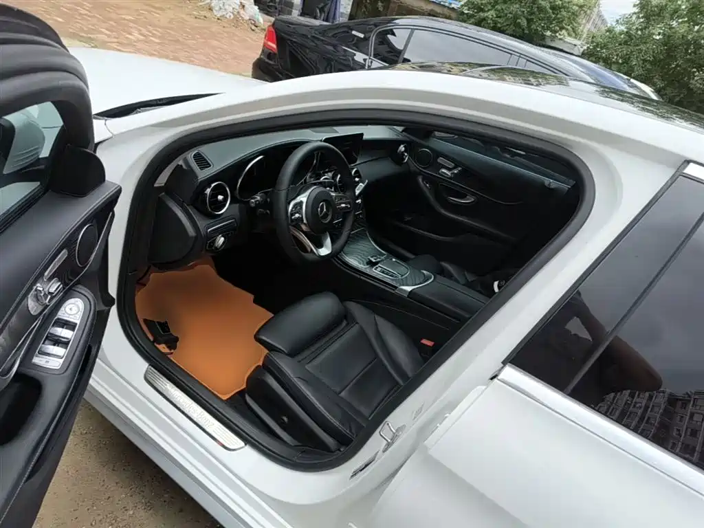 Mercedes-Benz C-Class 2019 — фото 16