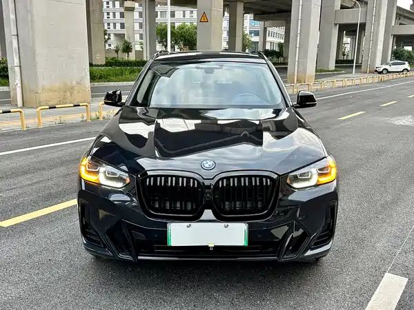 BMW iX3 2023