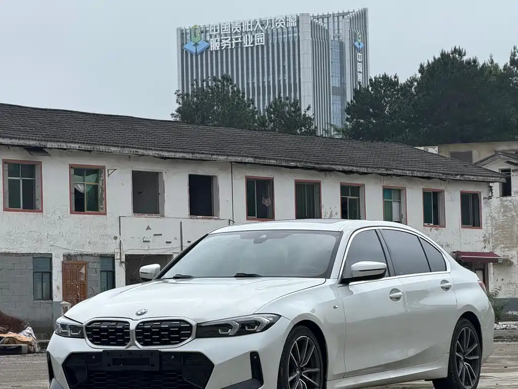 BMW 3 Series 2024