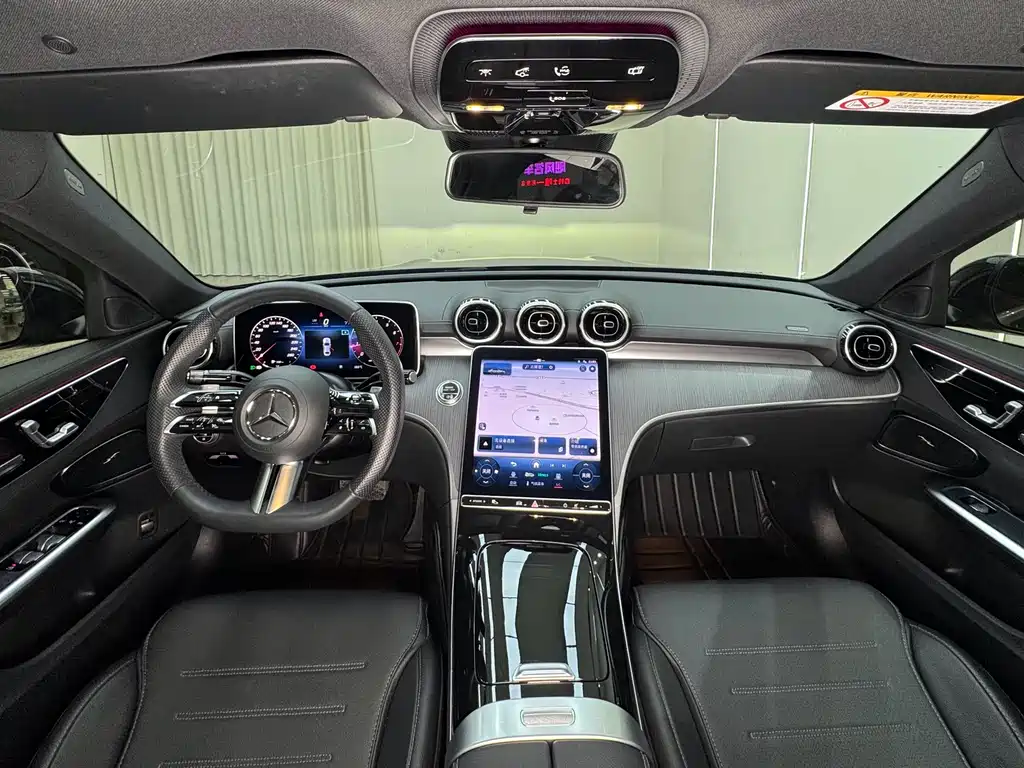 Mercedes-Benz C-Class 2023 — фото 24