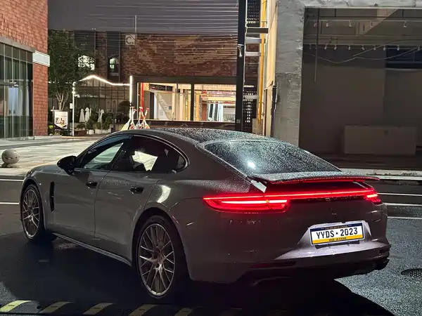 Porsche Panamera 2020