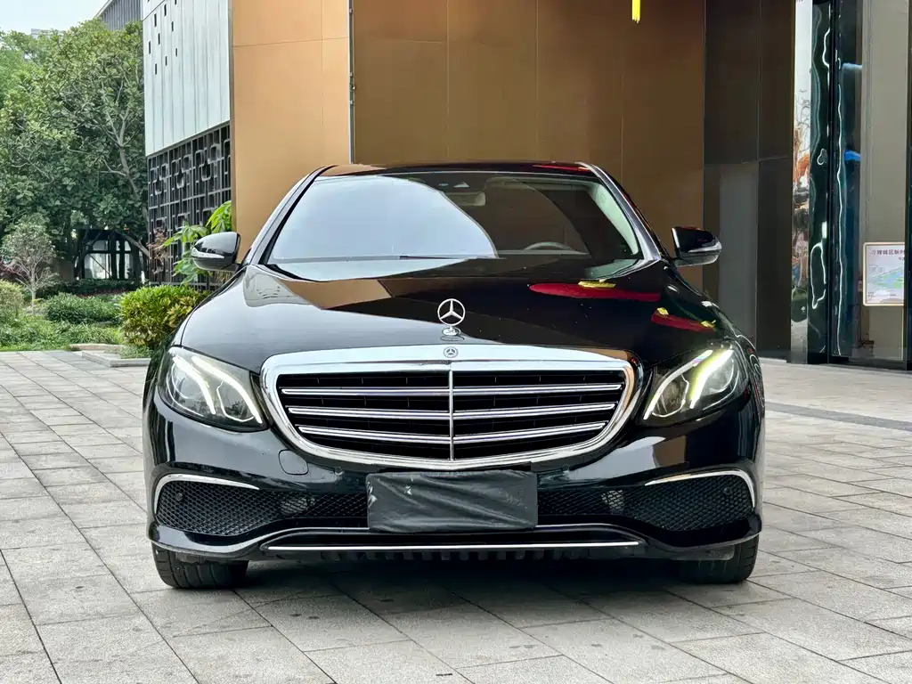 Mercedes-Benz E-Class 2017 — фото 2