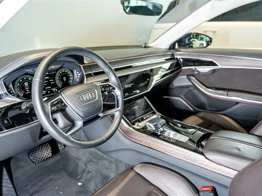 Audi A8 2021