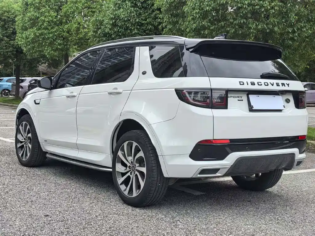 Land Rover Discovery Sport 2022 — фото 8