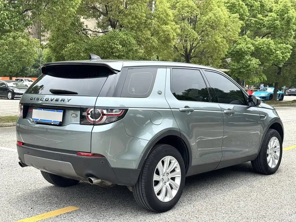 Land Rover Discovery Sport 2017 — фото 7