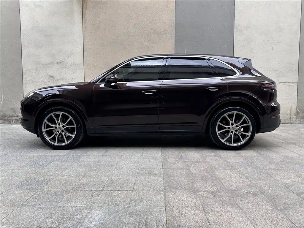 Porsche Cayenne 2022 — фото 4