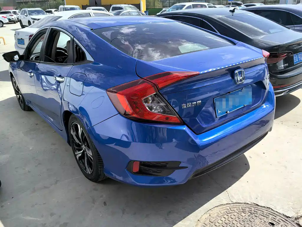 Honda Civic 2017 — фото 4