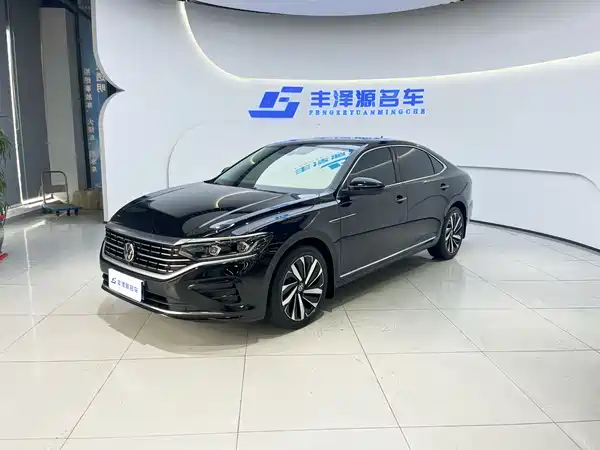 Volkswagen Passat 2023