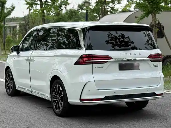 Roewe iMAX8 2021