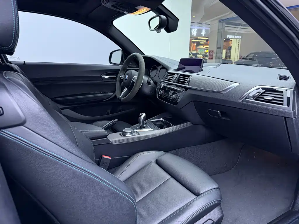 BMW M2 2018 — фото 12
