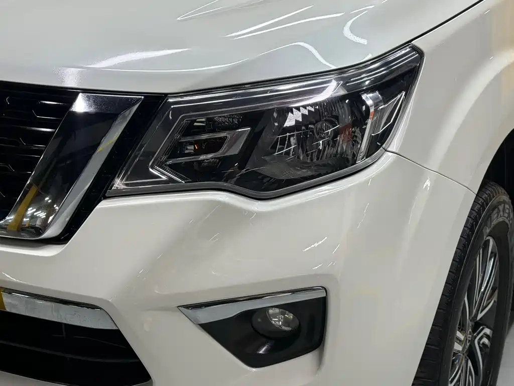 Nissan Terra 2022 — фото 25