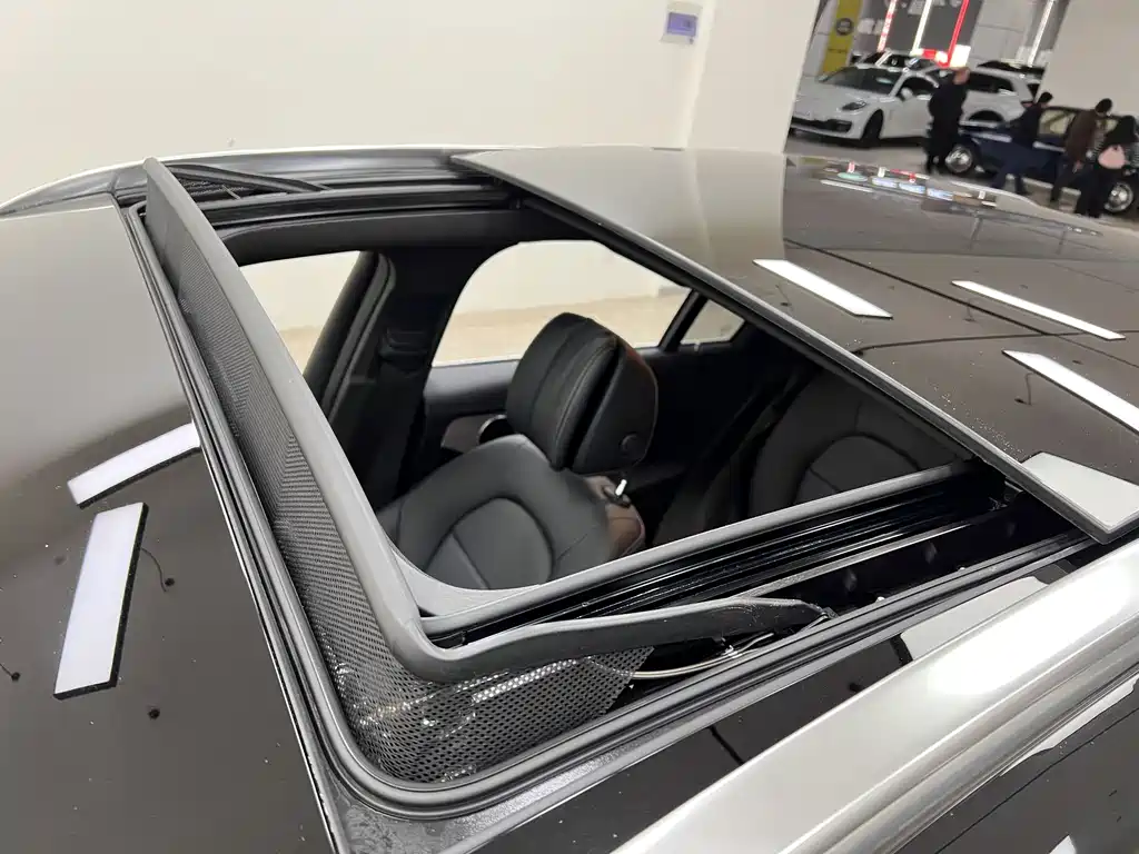 Mercedes-Benz GLC 2022 — фото 25