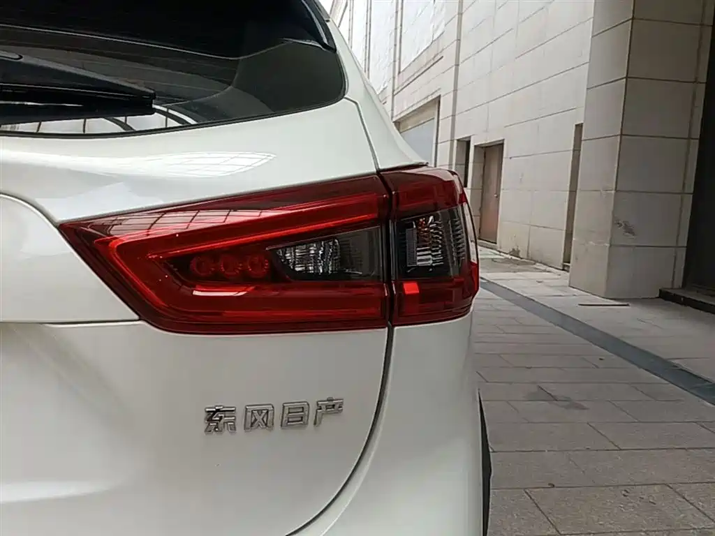 Nissan Qashqai 2022 — фото 8