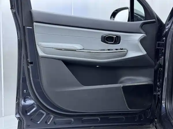 NIO ES8 2020