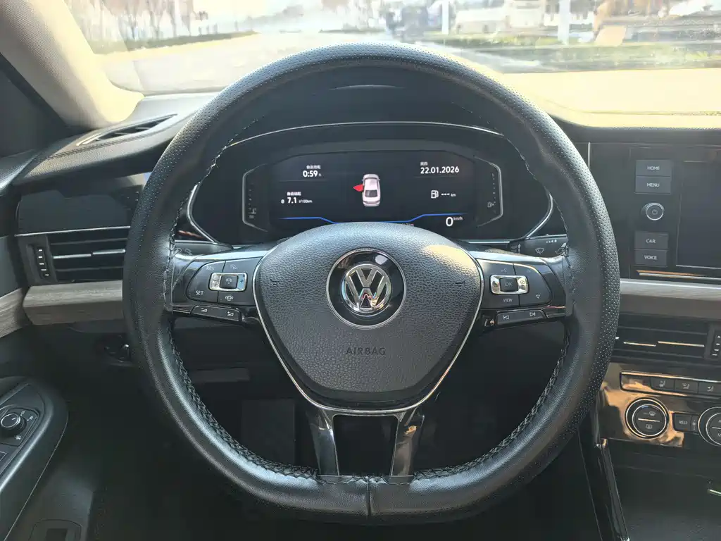 Volkswagen Passat 2020 — фото 17