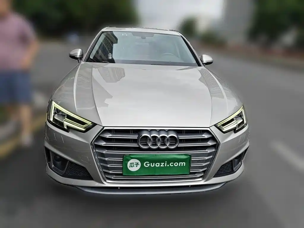 Audi A4L 2019 — фото 24