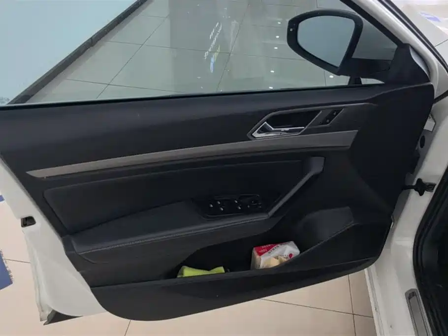 Volkswagen Lavida 2021