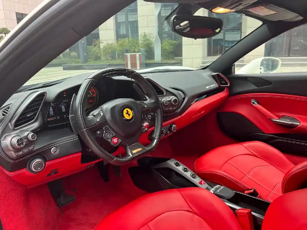 Ferrari 488 2017 — фото 6