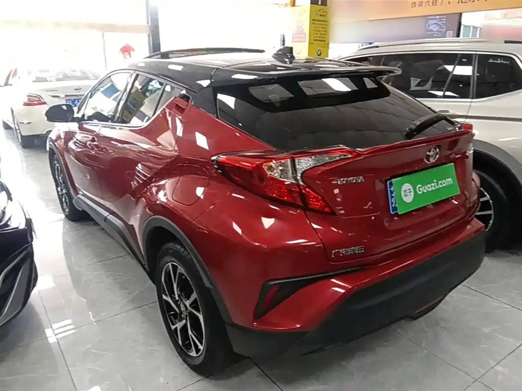 Toyota C-HR 2021 — фото 5