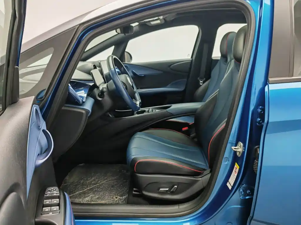 BYD Dolphin 2022 — фото 10