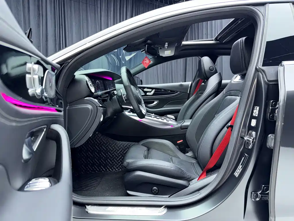Mercedes-Benz AMG GT 2019 — фото 14
