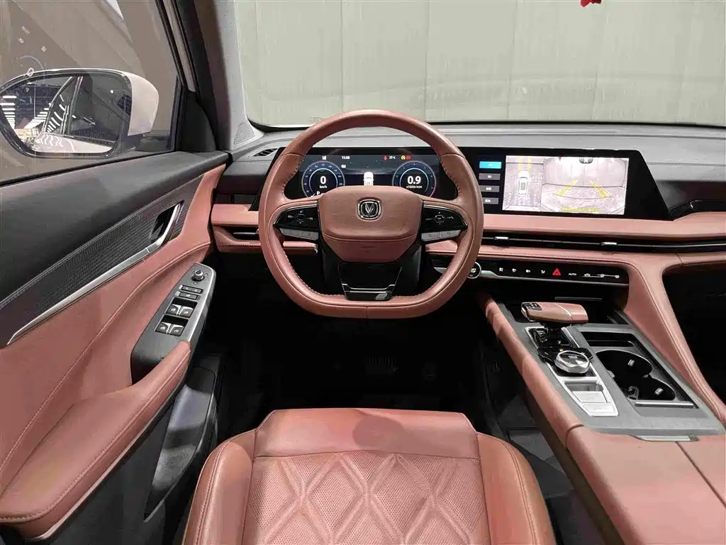 Changan CS75PLUS 2024 — фото 11