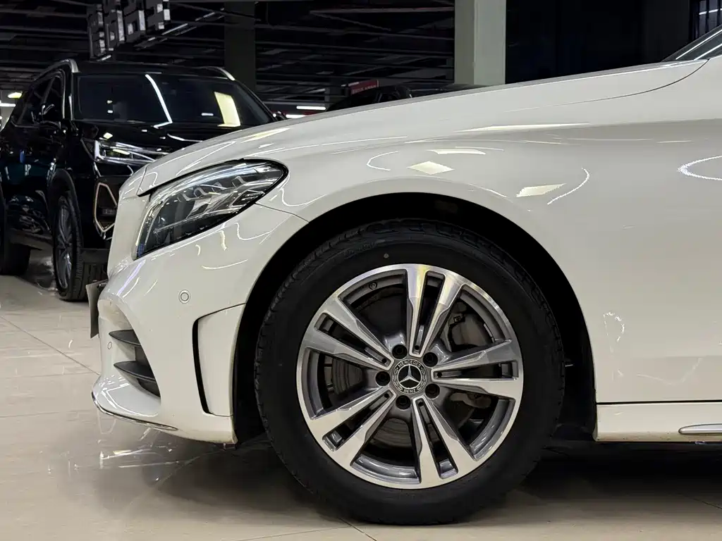 Mercedes-Benz C-Class 2020 — фото 18