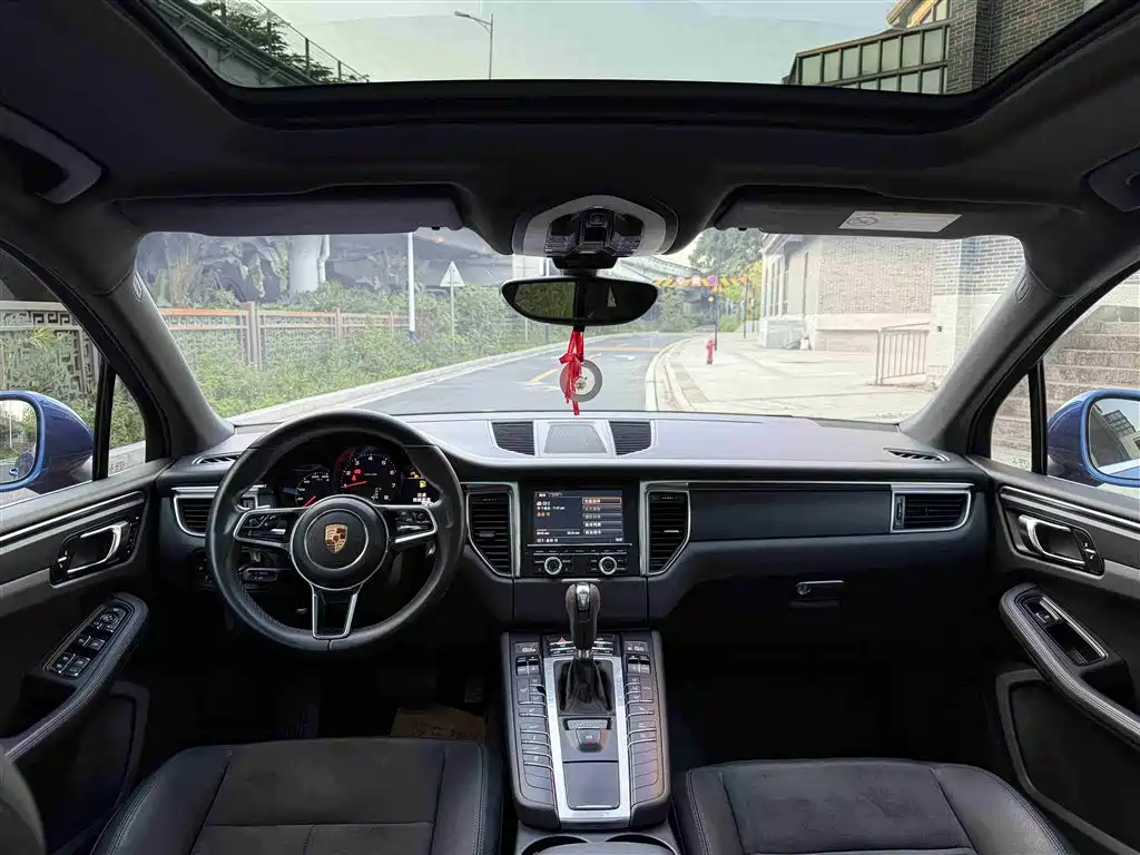 Porsche Macan 2015 — фото 9