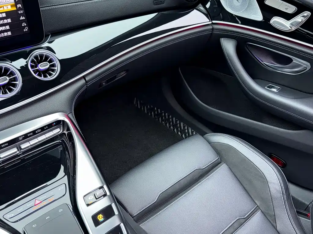 Mercedes-Benz AMG GT 2019 — фото 21