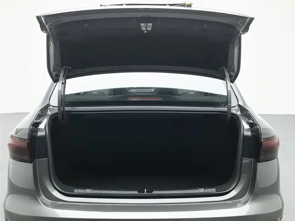 Geely Emgrand 2022 — фото 16