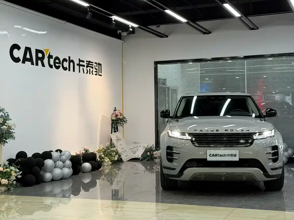 Land Rover Range Rover Evoque 2024 — фото 5