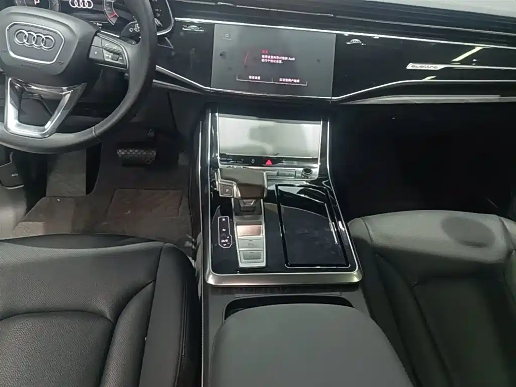 Audi Q8 2024 — фото 14