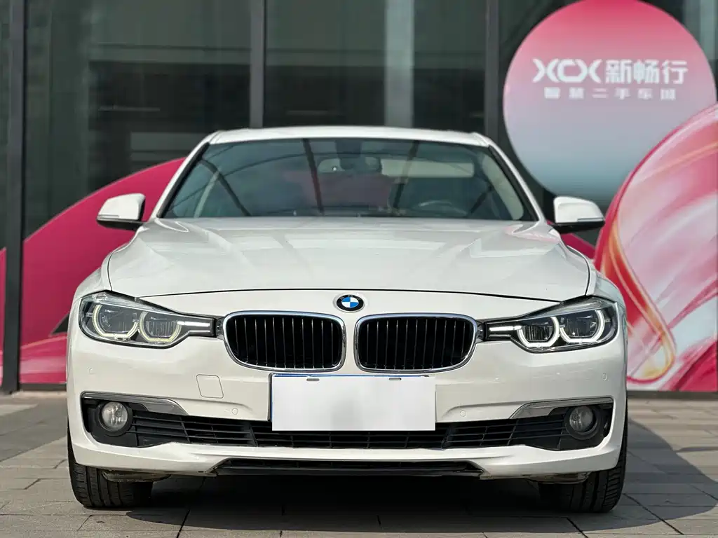 BMW 3 Series 2016 — фото 1