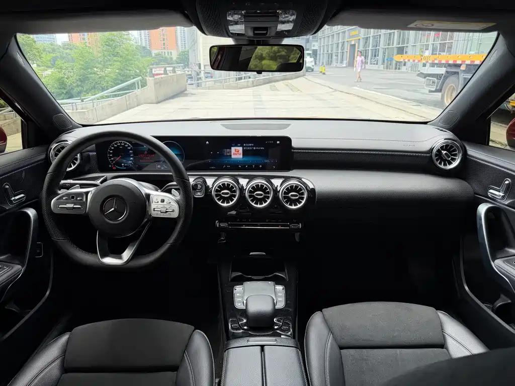 Mercedes-Benz A-Class 2021 — фото 14