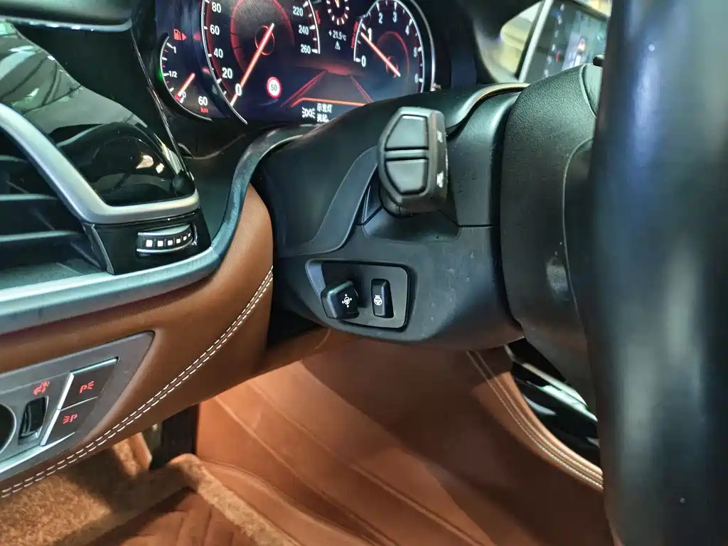 BMW 7 Series 2019 — фото 12